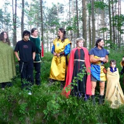 Návštěva Cimrmanovy studánky na Průchodech -červen 2010