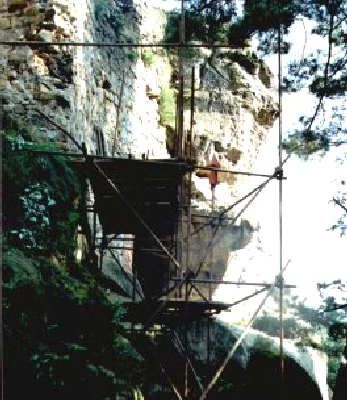 Zajištění statiky zdiva -lešení - PZAD -2000